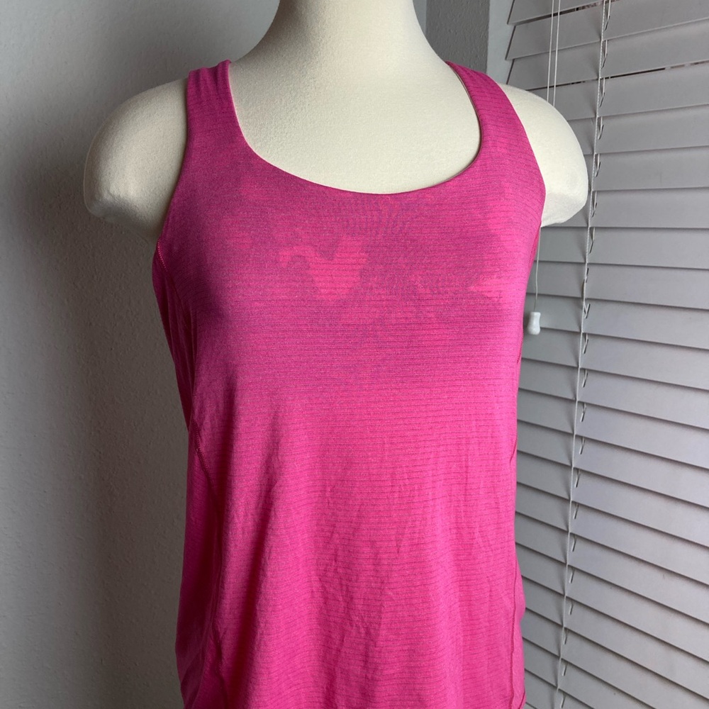 Lululemon Free to be Wild 2 in 1 Tank Top Sports Bra Women’s Size 8 Pink Floral
